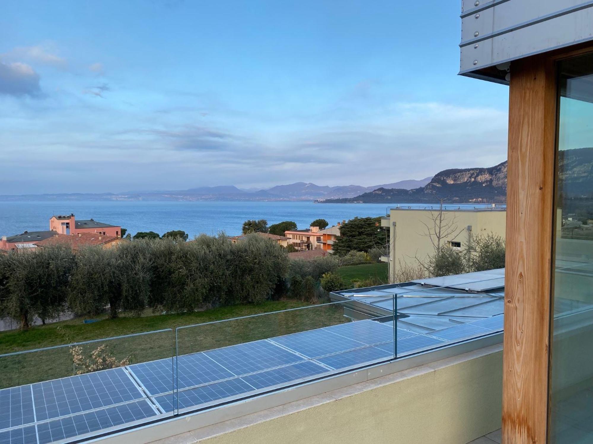 Villa Sunny Lake Suites Bardolino Esterno foto
