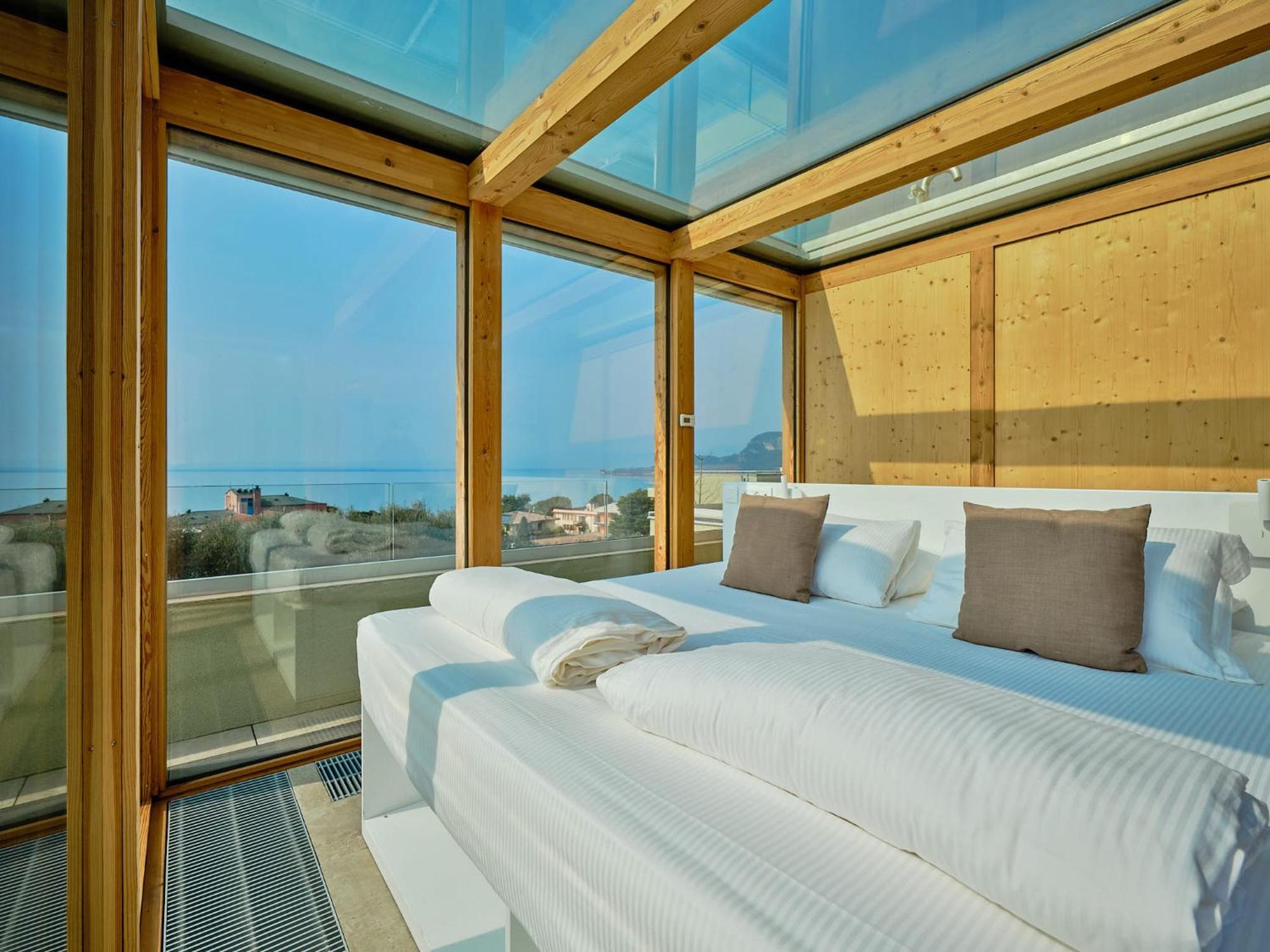 Villa Sunny Lake Suites Bardolino Esterno foto