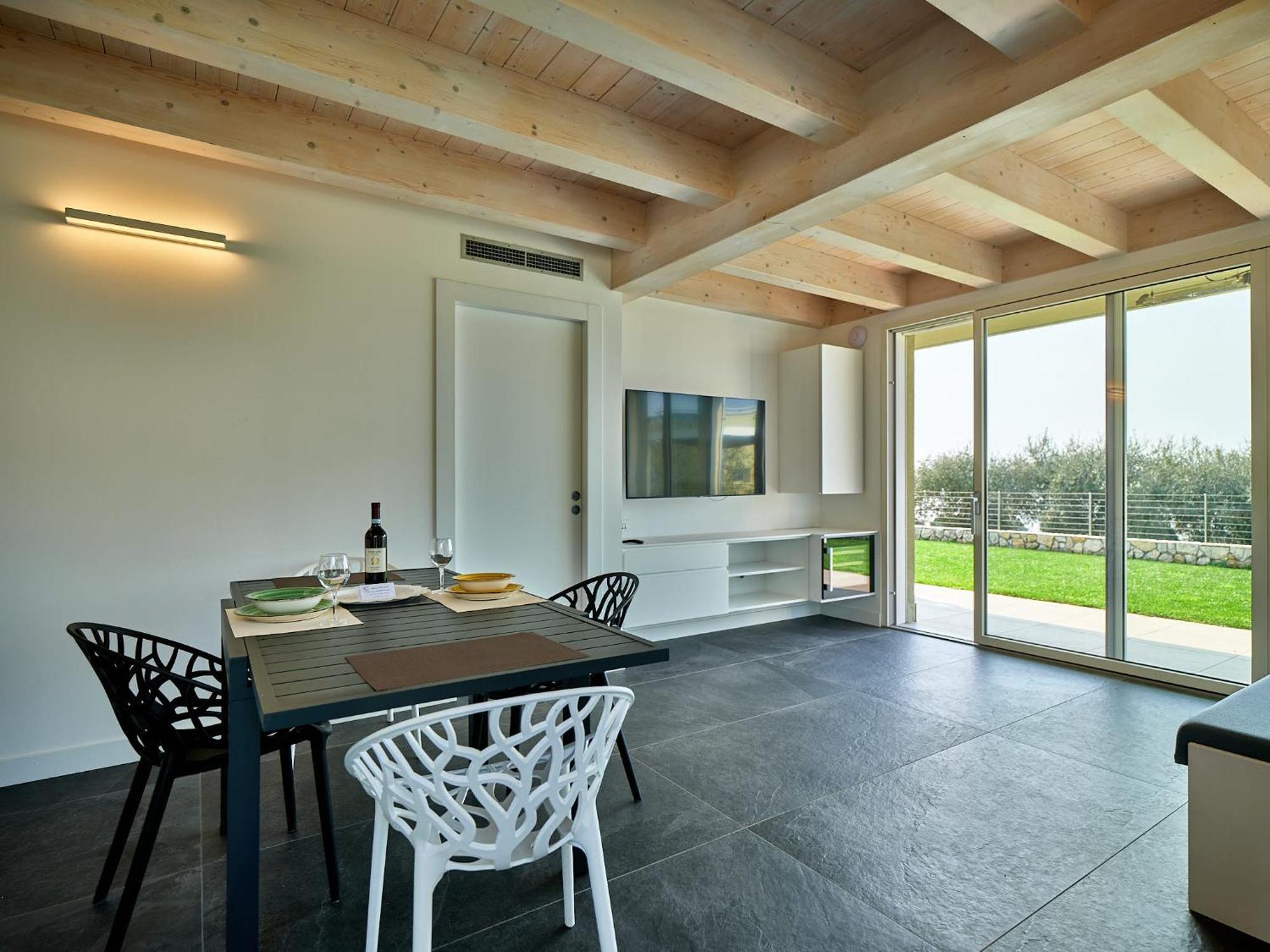 Villa Sunny Lake Suites Bardolino Esterno foto