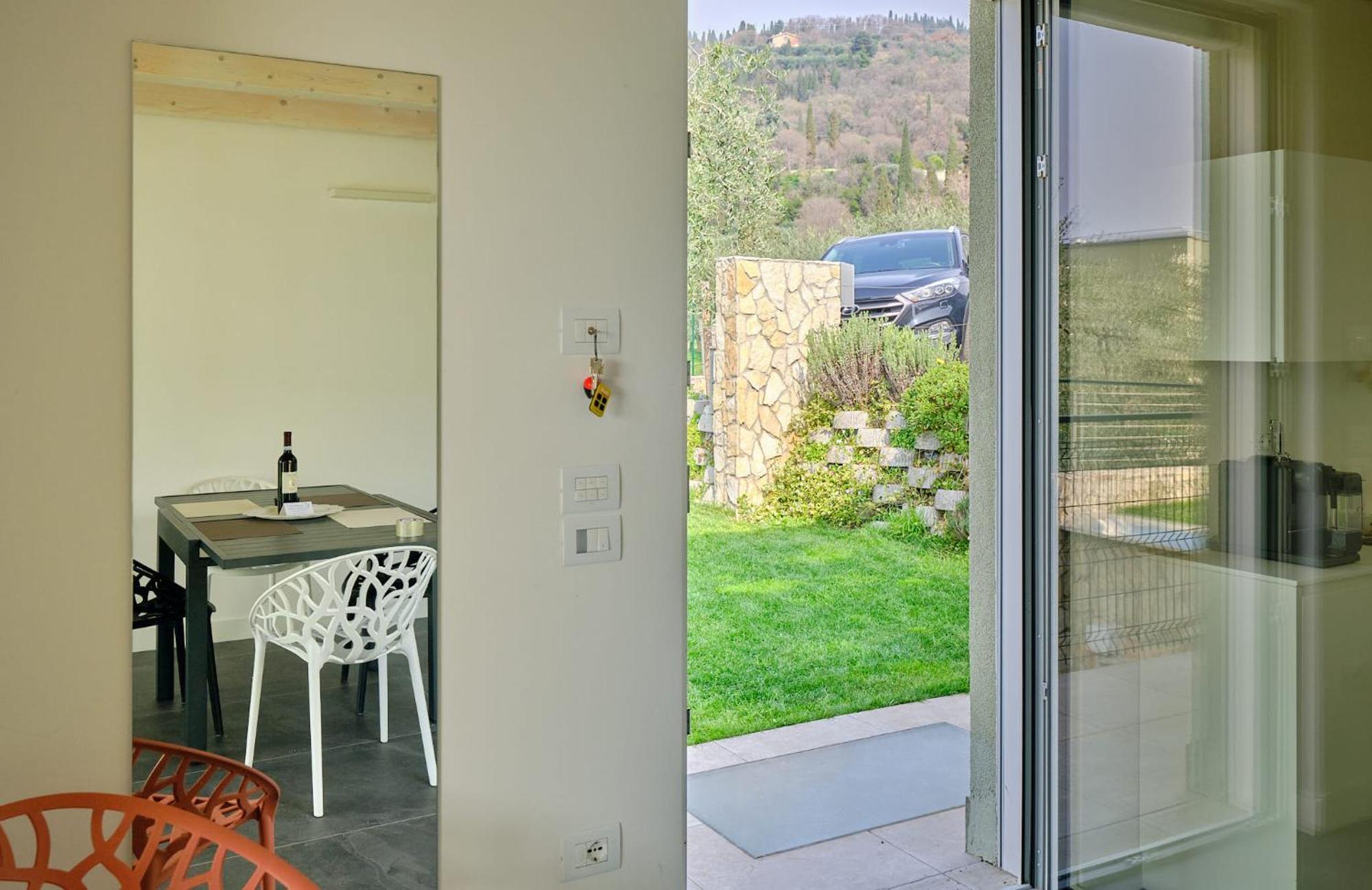 Villa Sunny Lake Suites Bardolino Esterno foto