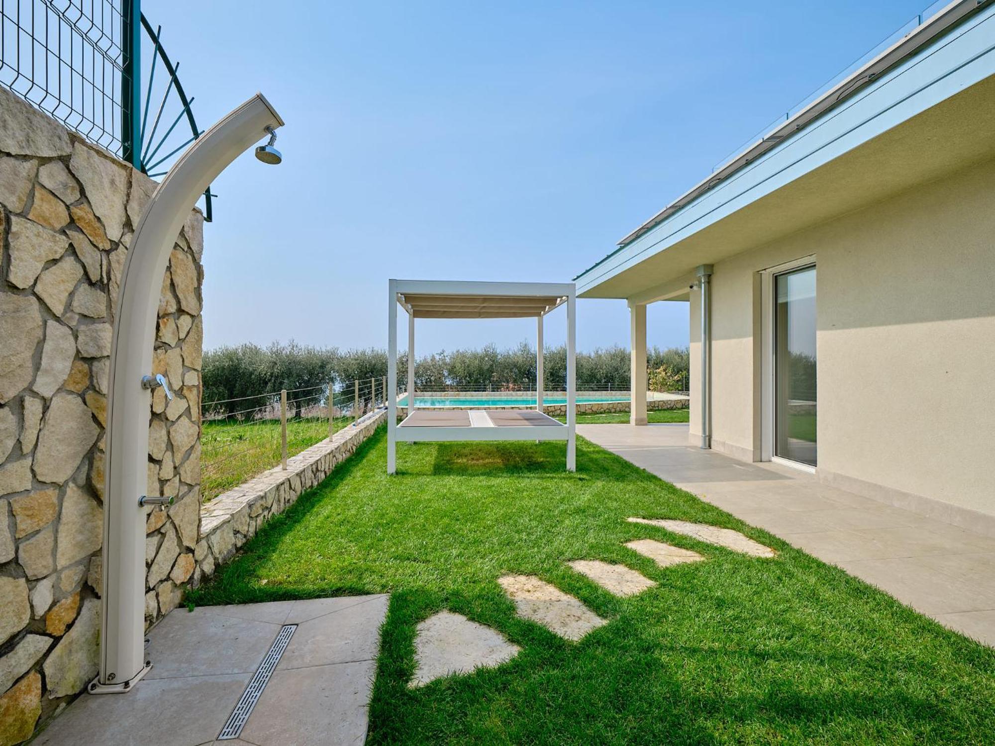 Villa Sunny Lake Suites Bardolino Esterno foto