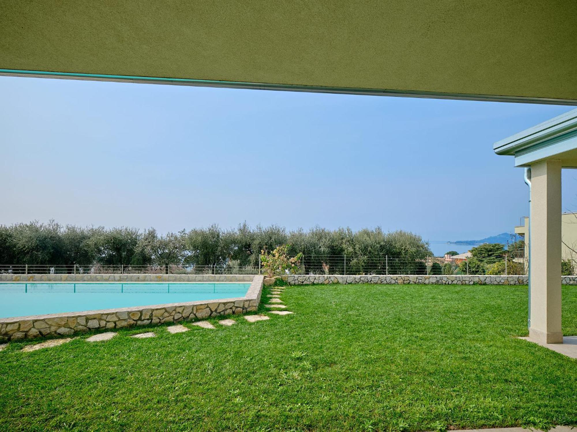 Villa Sunny Lake Suites Bardolino Esterno foto